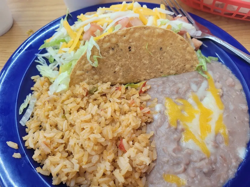 Taco Plate w Beans & Rice